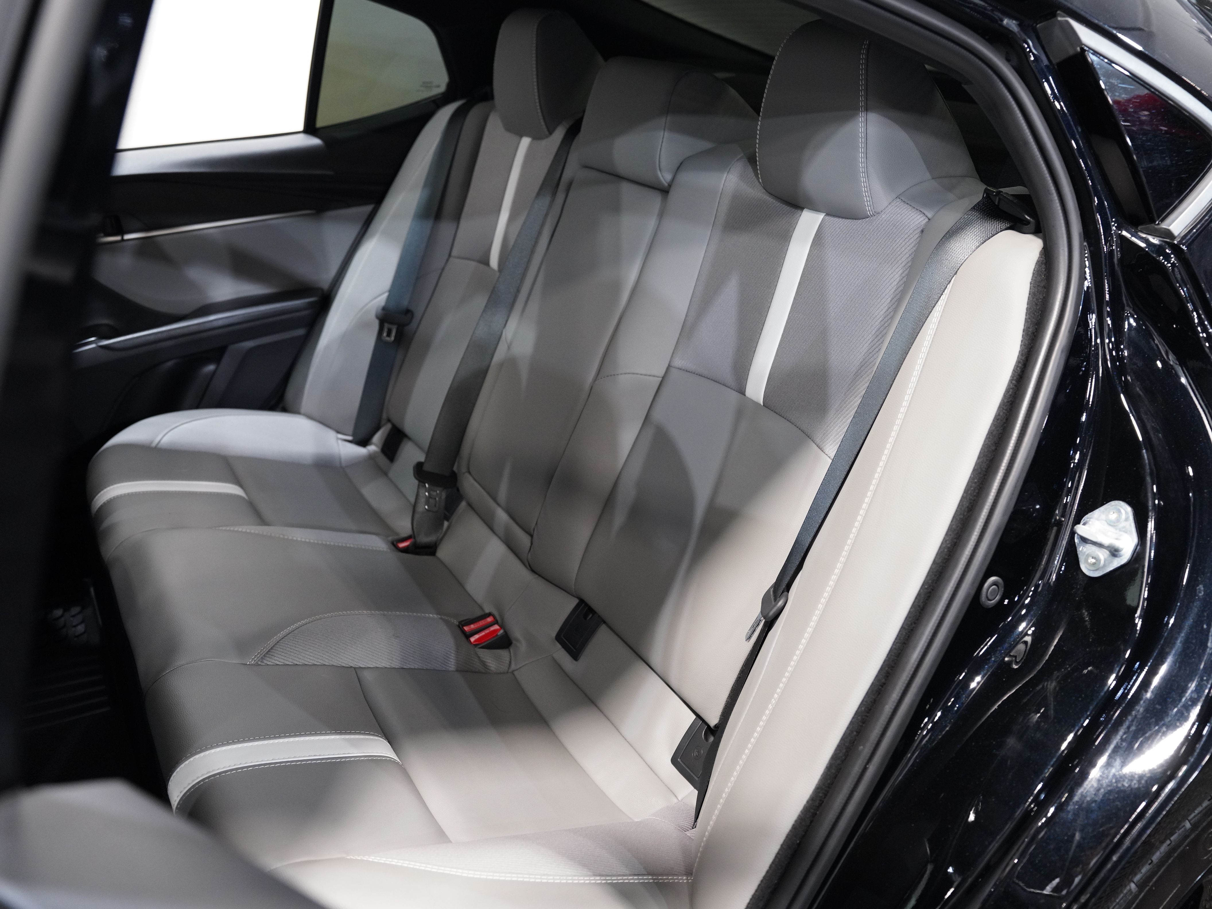 BLACK, 2025 TOYOTA CAMRY Image 35