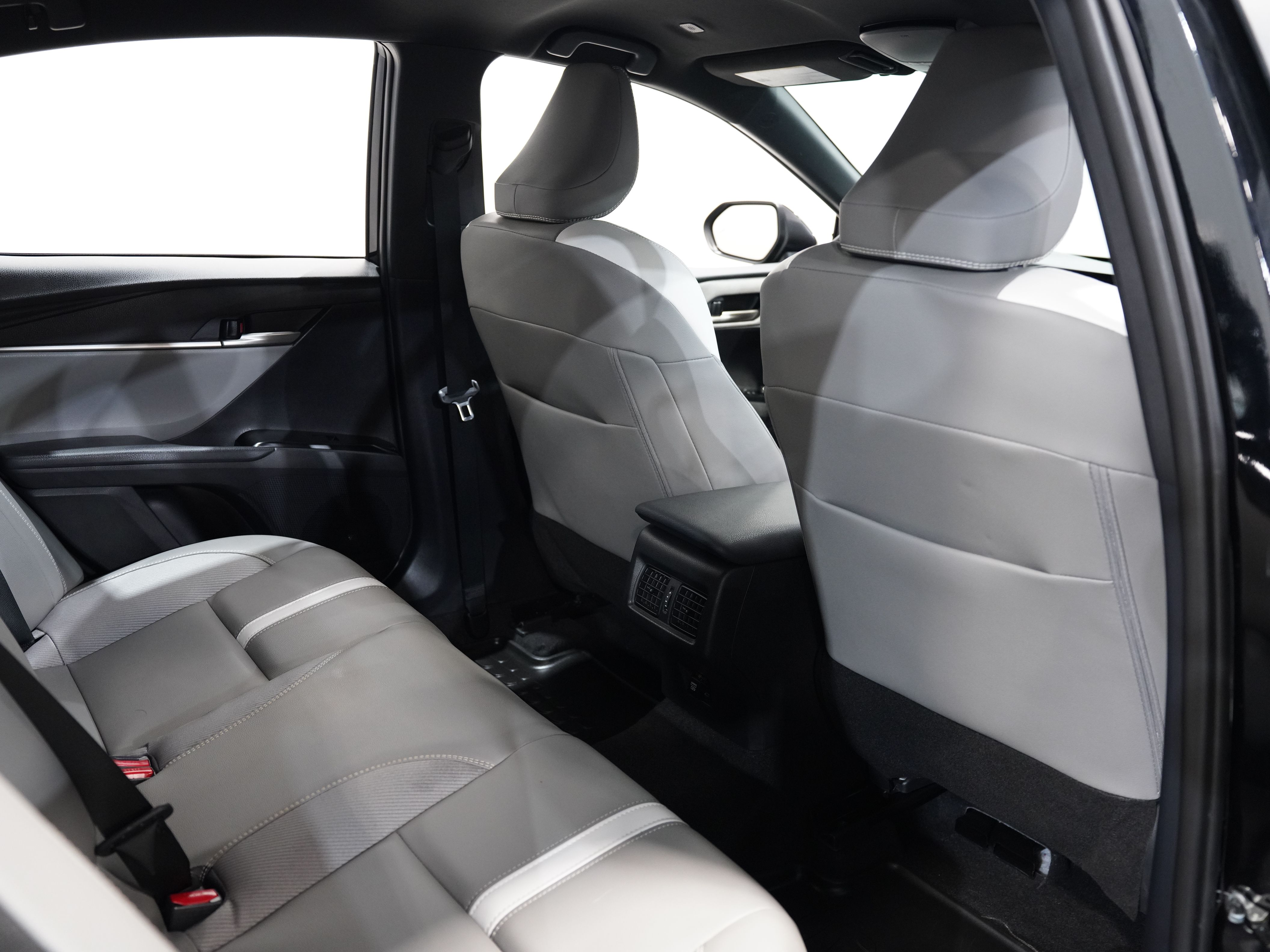 BLACK, 2025 TOYOTA CAMRY Image 34