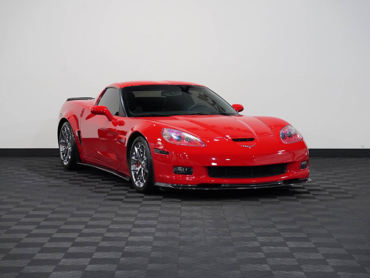 TORCH RED, 2012 CHEVROLET CORVETTE Image 5