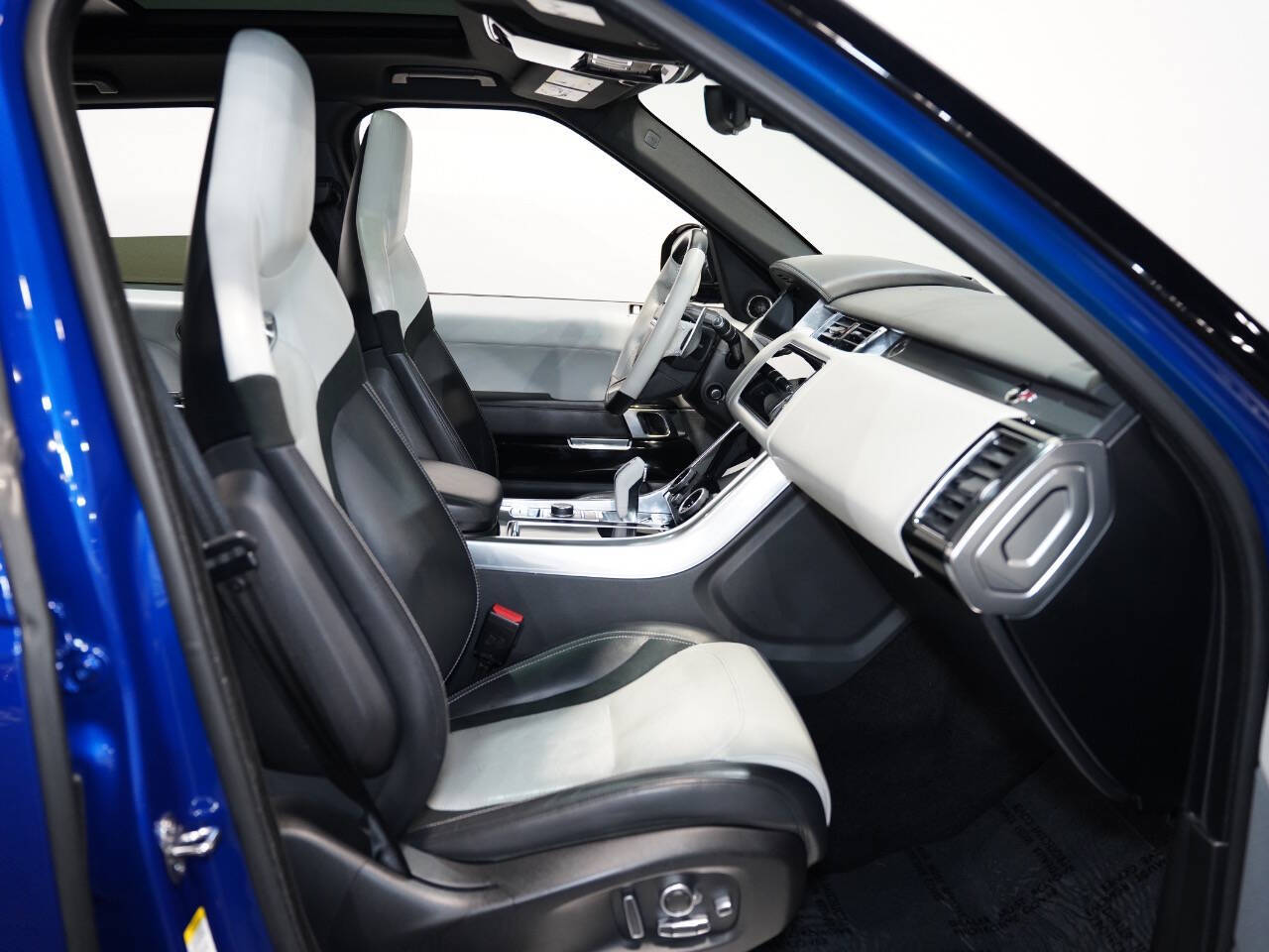 ESTORIL BLUE METALLIC, 2022 LAND ROVER RANGE ROVER SPORT Image 37