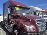 BURGANDY, 2019 FREIGHTLINER CASCADIA 126 Thumnail Image 2