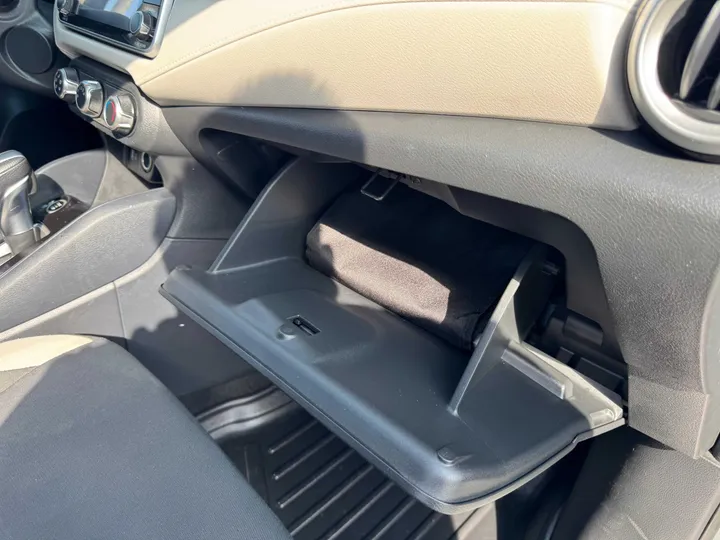 SILVER, 2021 NISSAN VERSA SV SEDAN Image 48