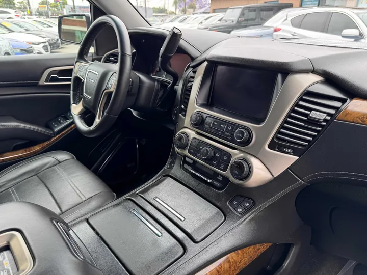 SILVER, 2016 GMC YUKON DENALI SPORT Image 58