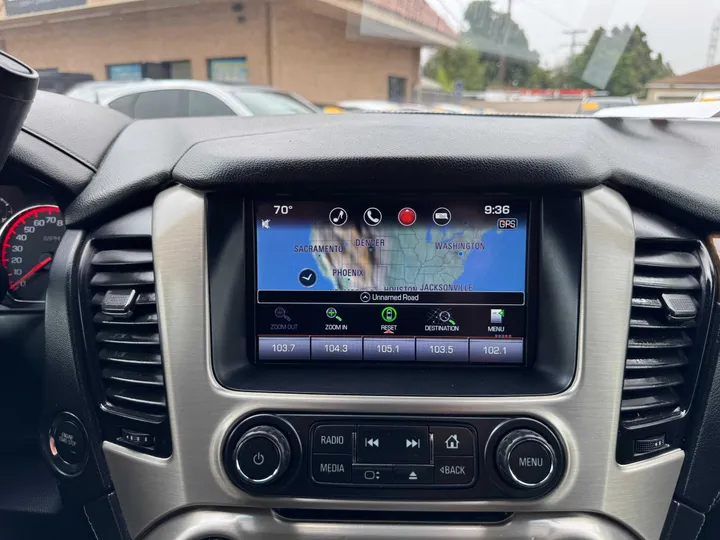 SILVER, 2016 GMC YUKON DENALI SPORT Image 69