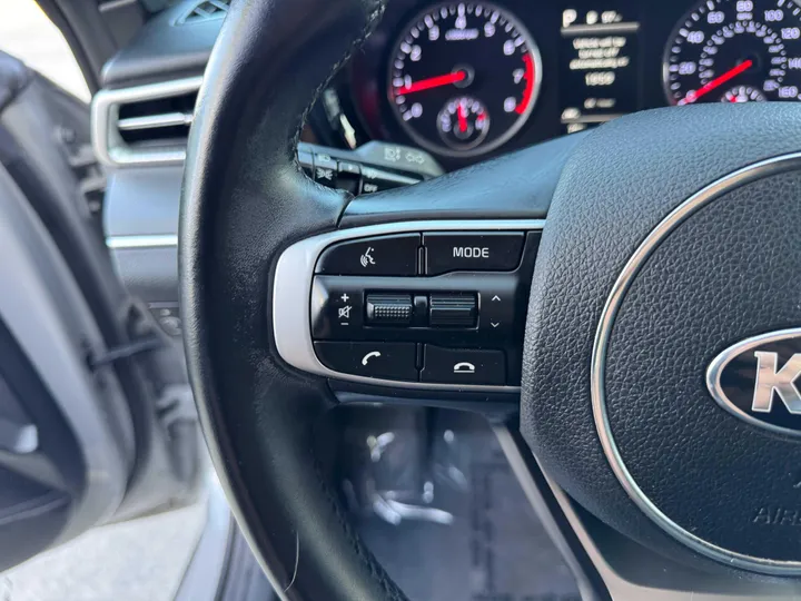 GRAY, 2022 KIA K5 GT-LINE Image 31