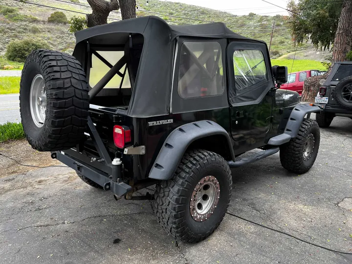 BLACK, 1990 JEEP WRANGLER Image 7