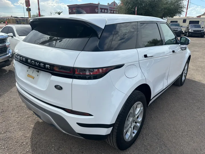 WHITE, 2020 LAND ROVER RANGE ROVER EVOQUE Image 5