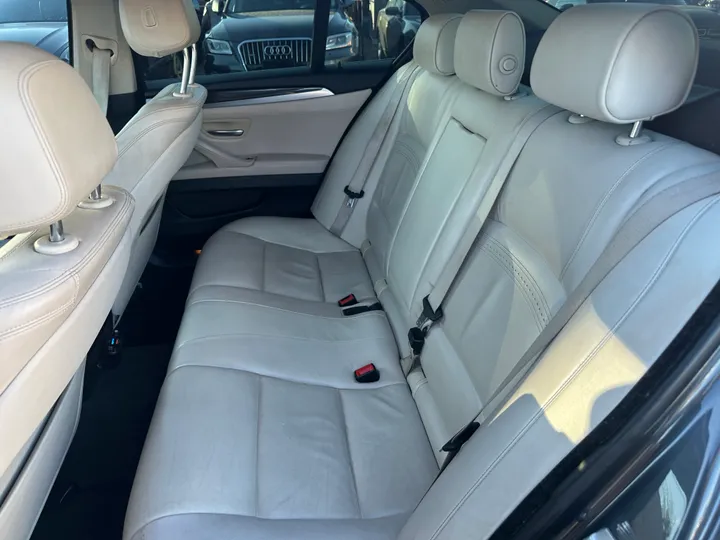 GRAY, 2016 BMW 5 SERIES Image 10