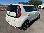 WHITE, 2016 KIA SOUL Thumnail Image 5