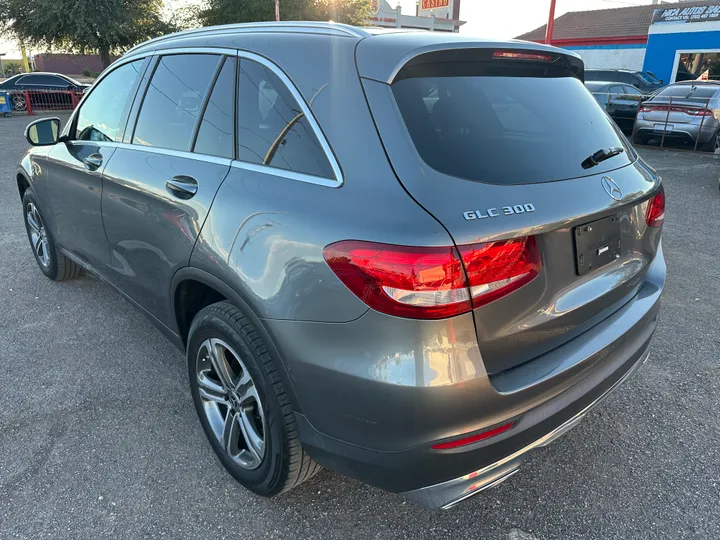 2018 MERCEDES-BENZ GLC Image 7