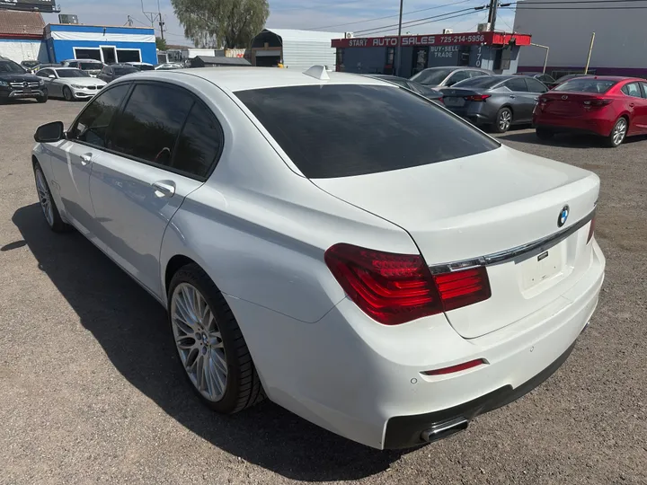 WHITE, 2015 BMW 7 SERIES Image 7