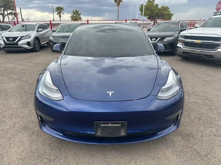BLUE, 2022 TESLA MODEL 3 Image 2