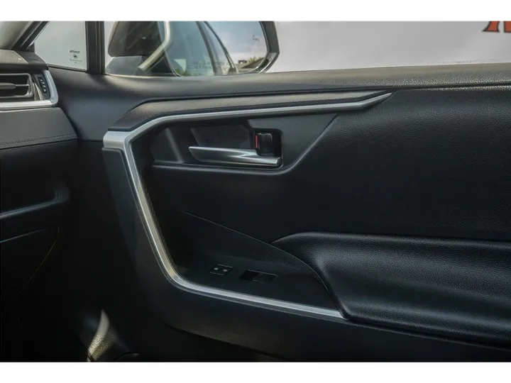BLACK, 2019 TOYOTA RAV4 Image 11