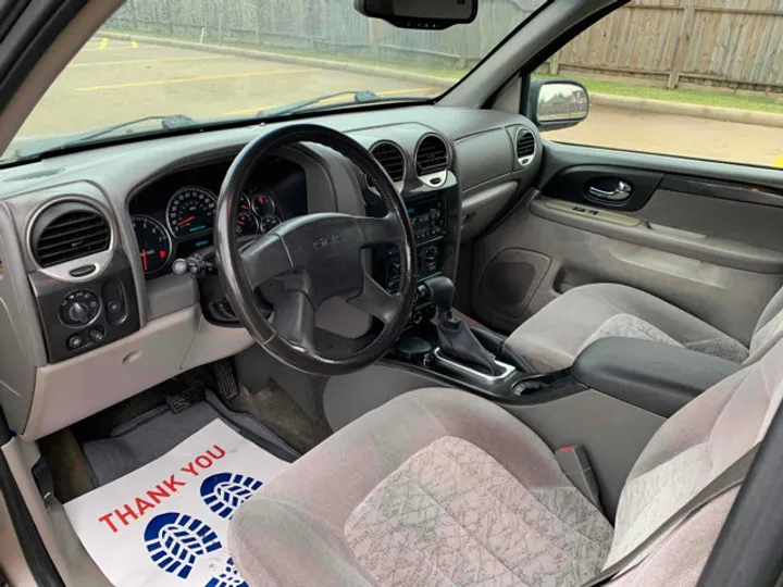 BROWN, 2003 GMC ENVOY Image 4