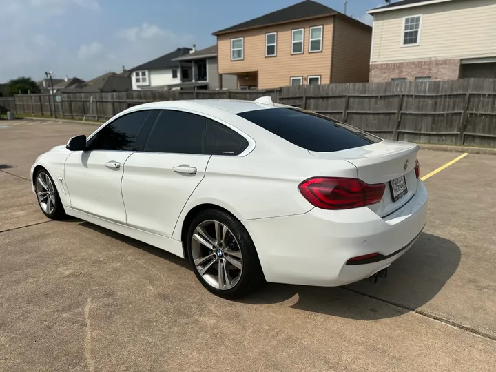 WHITE, 2018 BMW 4 SERIES Image 3