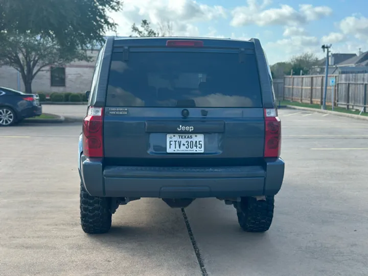 BLUE, 2006 JEEP COMMANDER Image 4