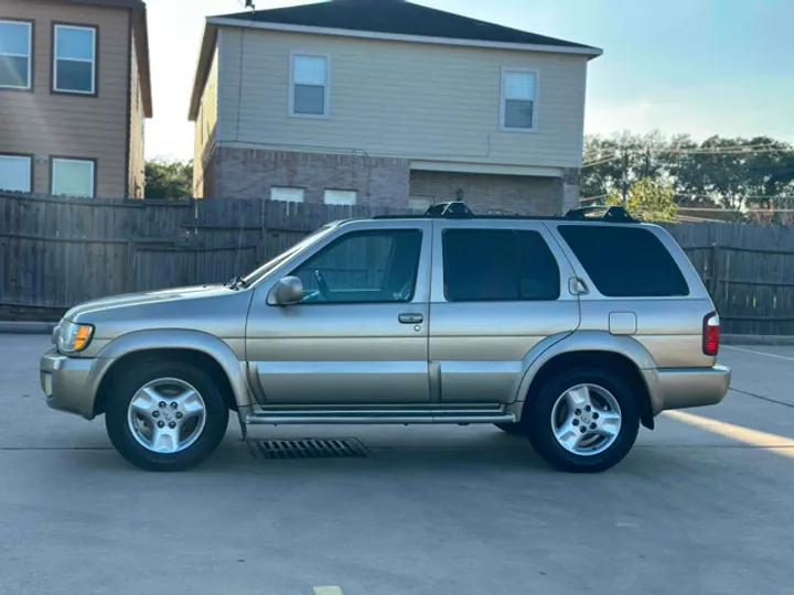 TAN, 2003 INFINITI QX4 Image 6