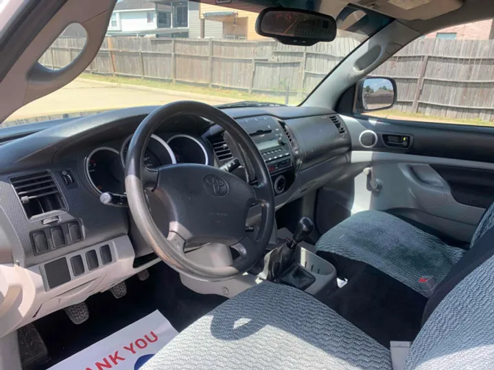 WHITE, 2008 TOYOTA TACOMA Image 10