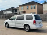 WHITE, 2005 BUICK TERRAZA Thumnail Image 2