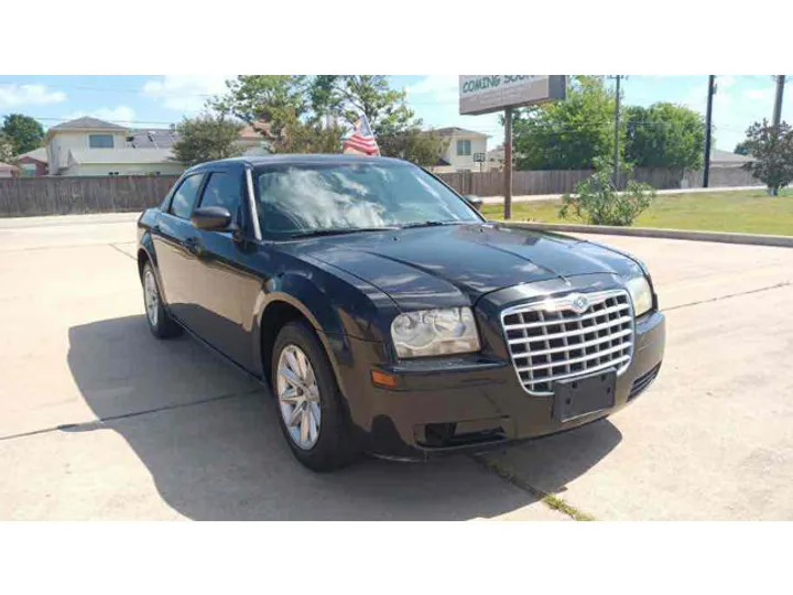 BLACK, 2008 CHRYSLER 300 Image 10