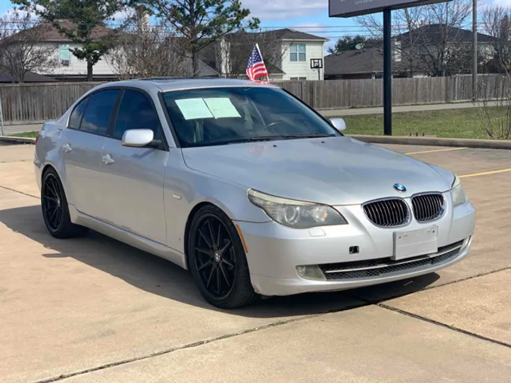 BLUE, 2008 BMW 5 SERIES Image 11