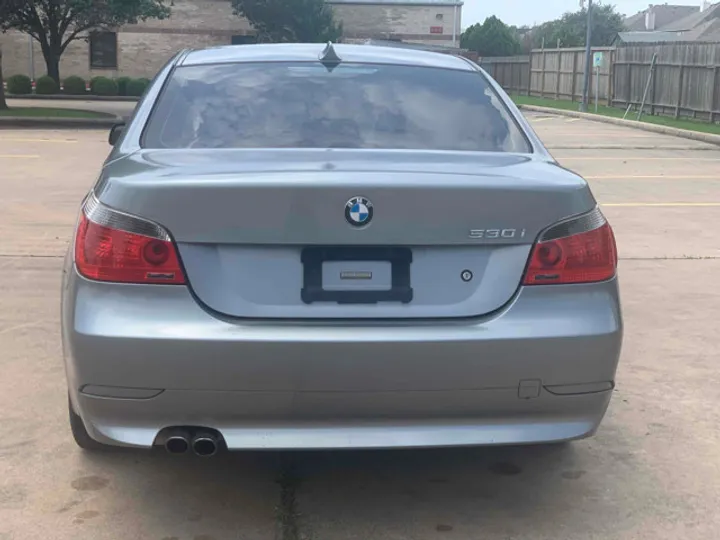 GRAY, 2005 BMW 5-SERIES Image 6