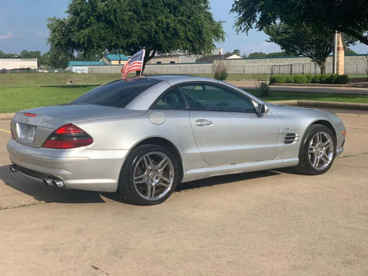 SILVER, 2004 MERCEDES-BENZ SL-CLASS Image 5