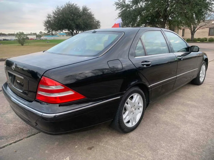 BLACK, 2001 MERCEDES-BENZ S-CLASS Image 5