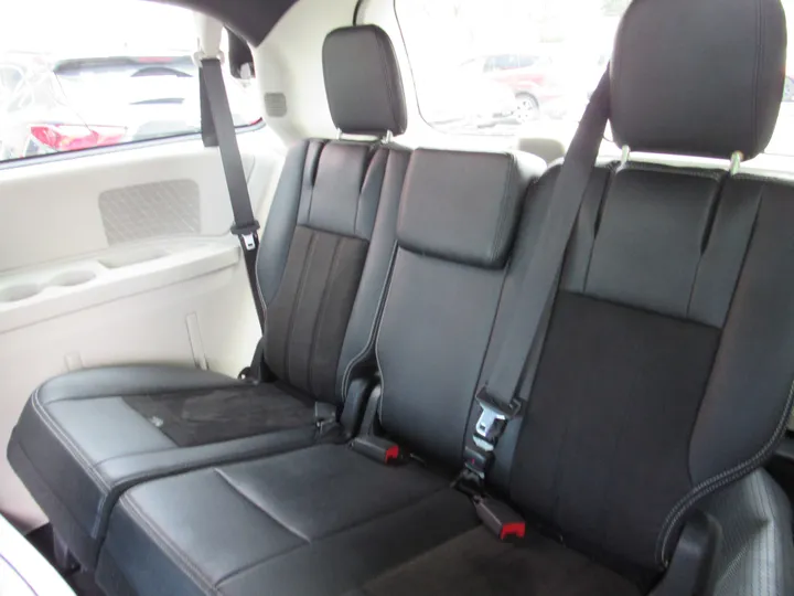 GREY, 2020 DODGE GRAND CARAVAN PASSENGER Image 13