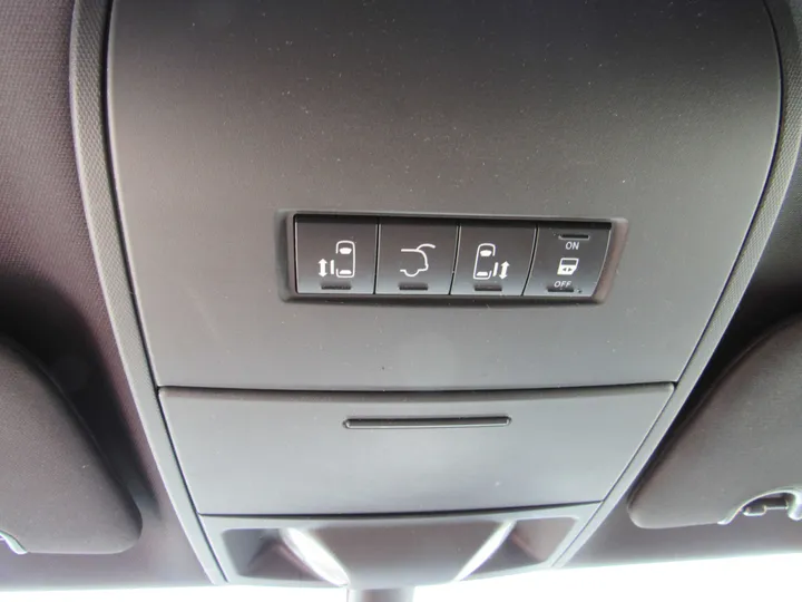 GREY, 2020 DODGE GRAND CARAVAN PASSENGER Image 17