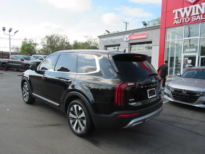 BLACK, 2021 KIA TELLURIDE Image 2