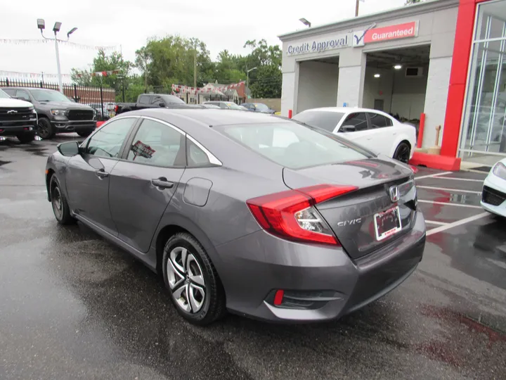 GREY, 2018 HONDA CIVIC Image 2