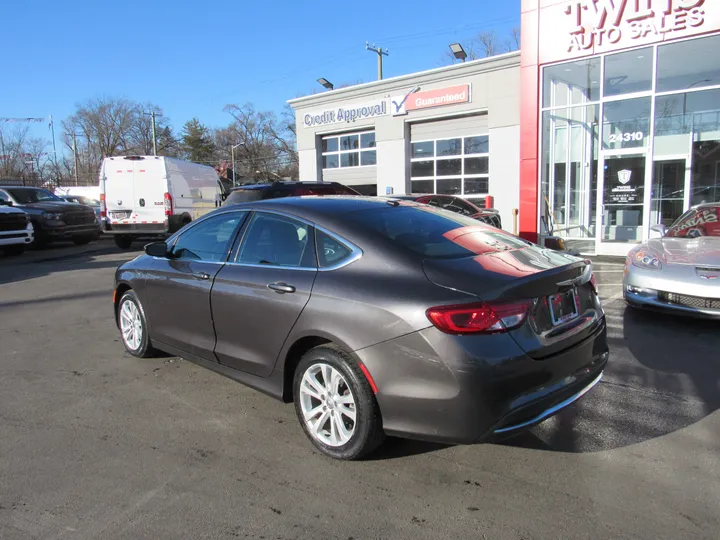 GREY, 2016 CHRYSLER 200 Image 2