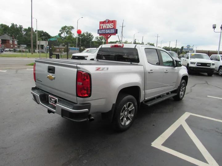 SILVER, 2015 CHEVROLET COLORADO CREW CAB Image 6