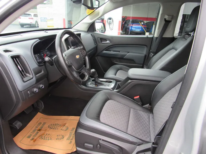 SILVER, 2015 CHEVROLET COLORADO CREW CAB Image 13