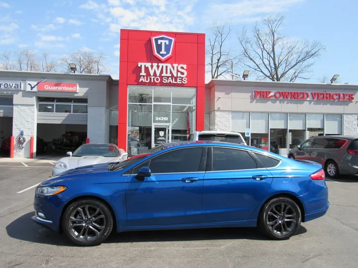 BLUE, 2018 FORD FUSION Image 1