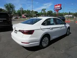 WHITE, 2019 VOLKSWAGEN JETTA Thumnail Image 3