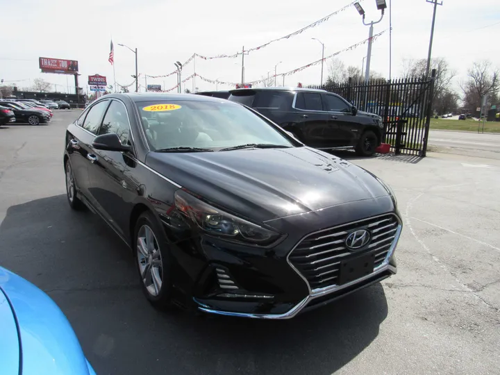 BLACK, 2018 HYUNDAI SONATA Image 5