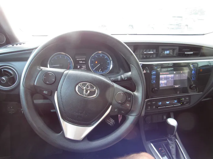 SILVER, 2019 TOYOTA COROLLA Image 7