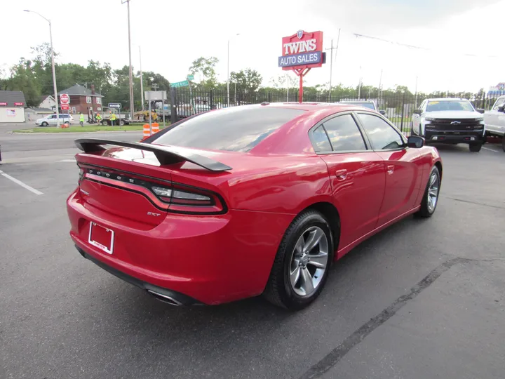 RED, 2015 DODGE CHARGER Image 3