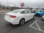 WHITE, 2016 CHRYSLER 200 Thumnail Image 4