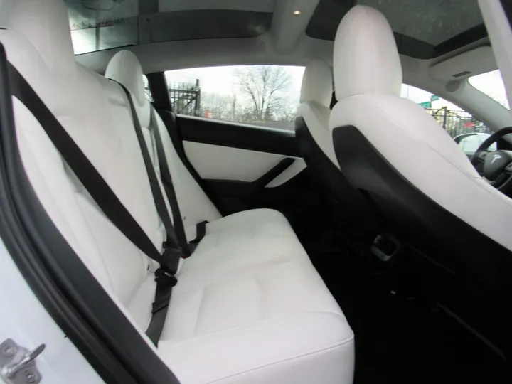 White, 2021 TESLA MODEL 3 Image 13