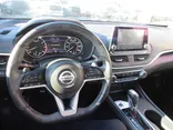 WHITE, 2021 NISSAN ALTIMA Thumnail Image 7