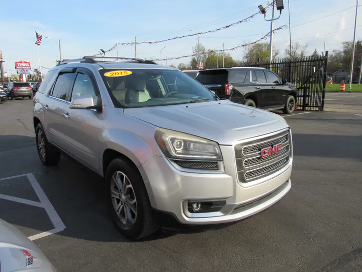 2015 GMC ACADIA Image 4