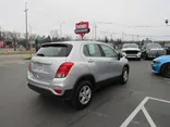 SILVER, 2018 CHEVROLET TRAX Thumnail Image 4