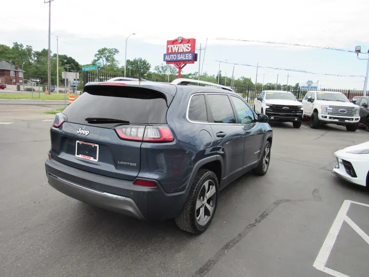 BLUE, 2020 JEEP CHEROKEE Image 3