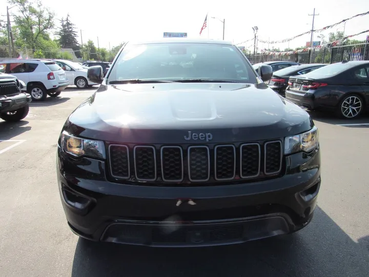 BLACK, 2021 JEEP GRAND CHEROKEE Image 3