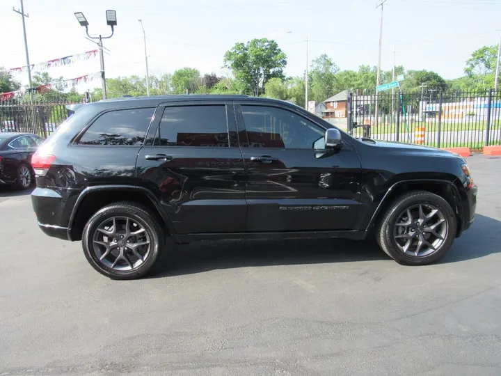 BLACK, 2021 JEEP GRAND CHEROKEE Image 5