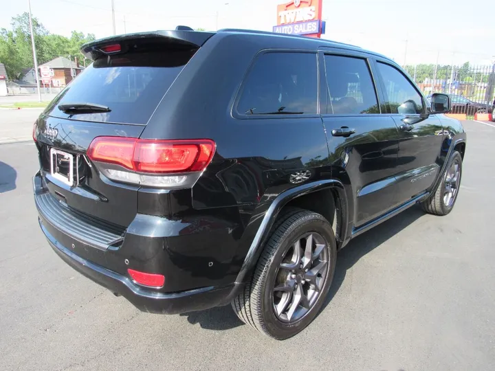 BLACK, 2021 JEEP GRAND CHEROKEE Image 6