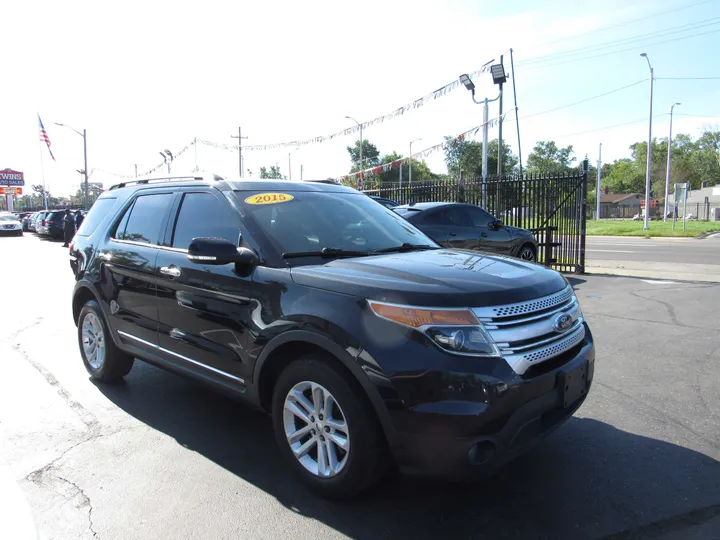 BLACK, 2015 FORD EXPLORER Image 4